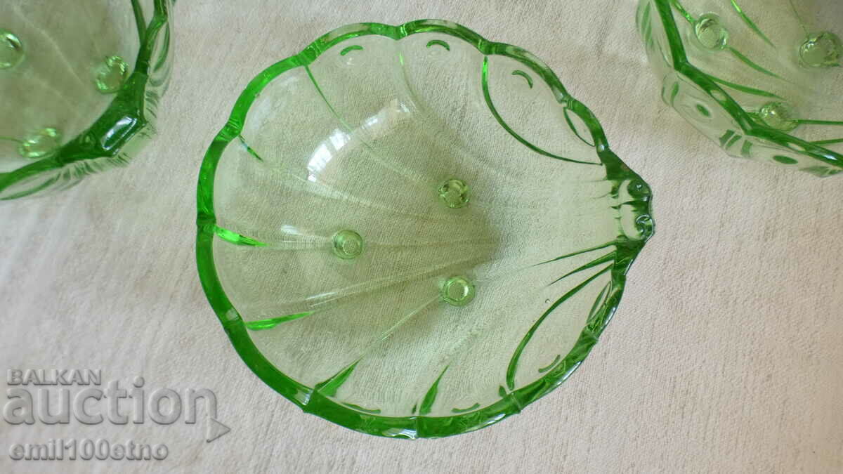 Bowl set with 5 small compote bowls in the shape of a clam - 5