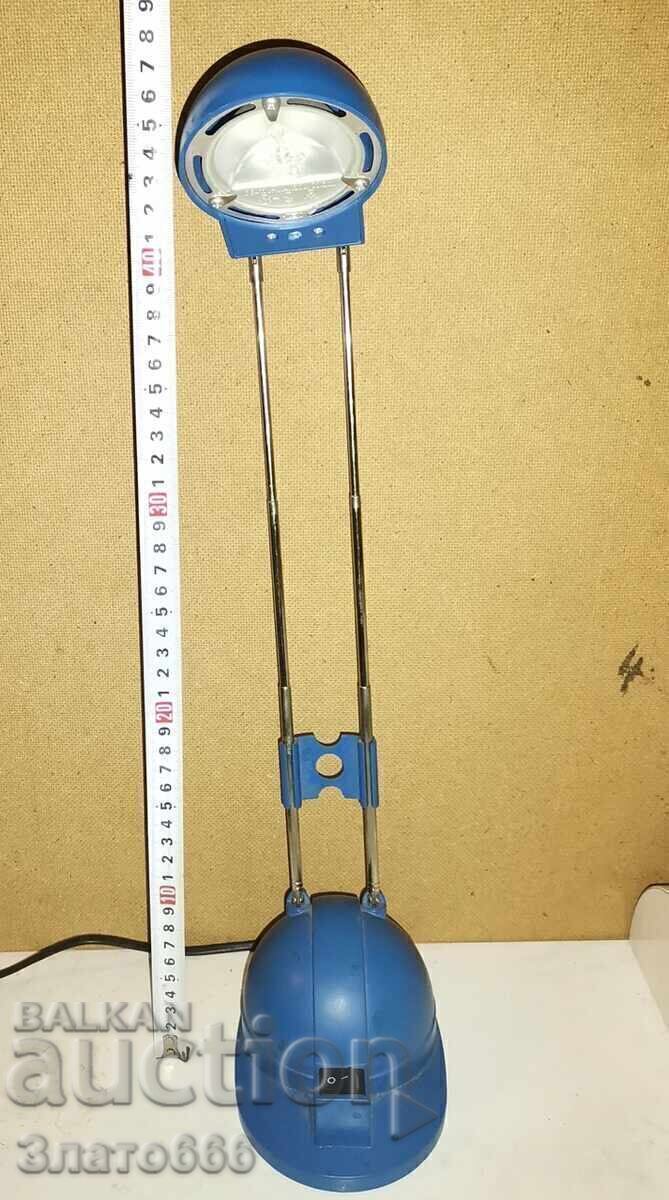 Desk lamp with price 15.00 BGN | € 7.67 Desk lamp with price 15.00 BGN | € 7.67