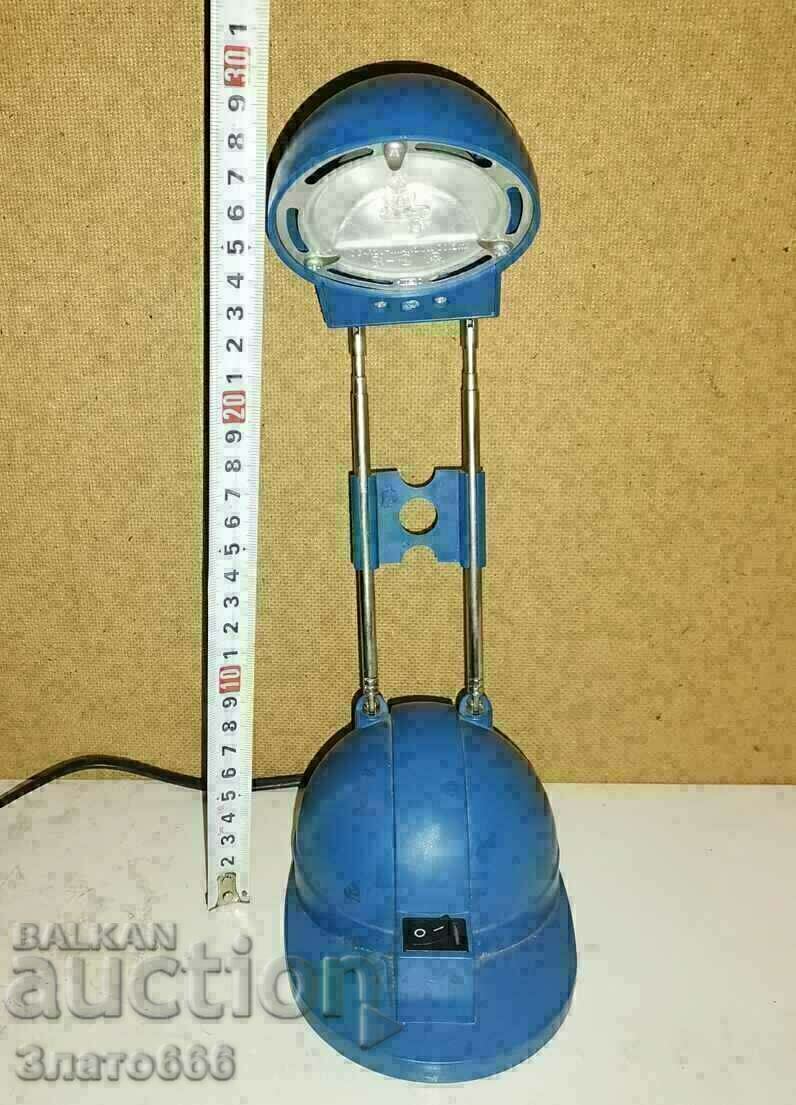 Desk lamp