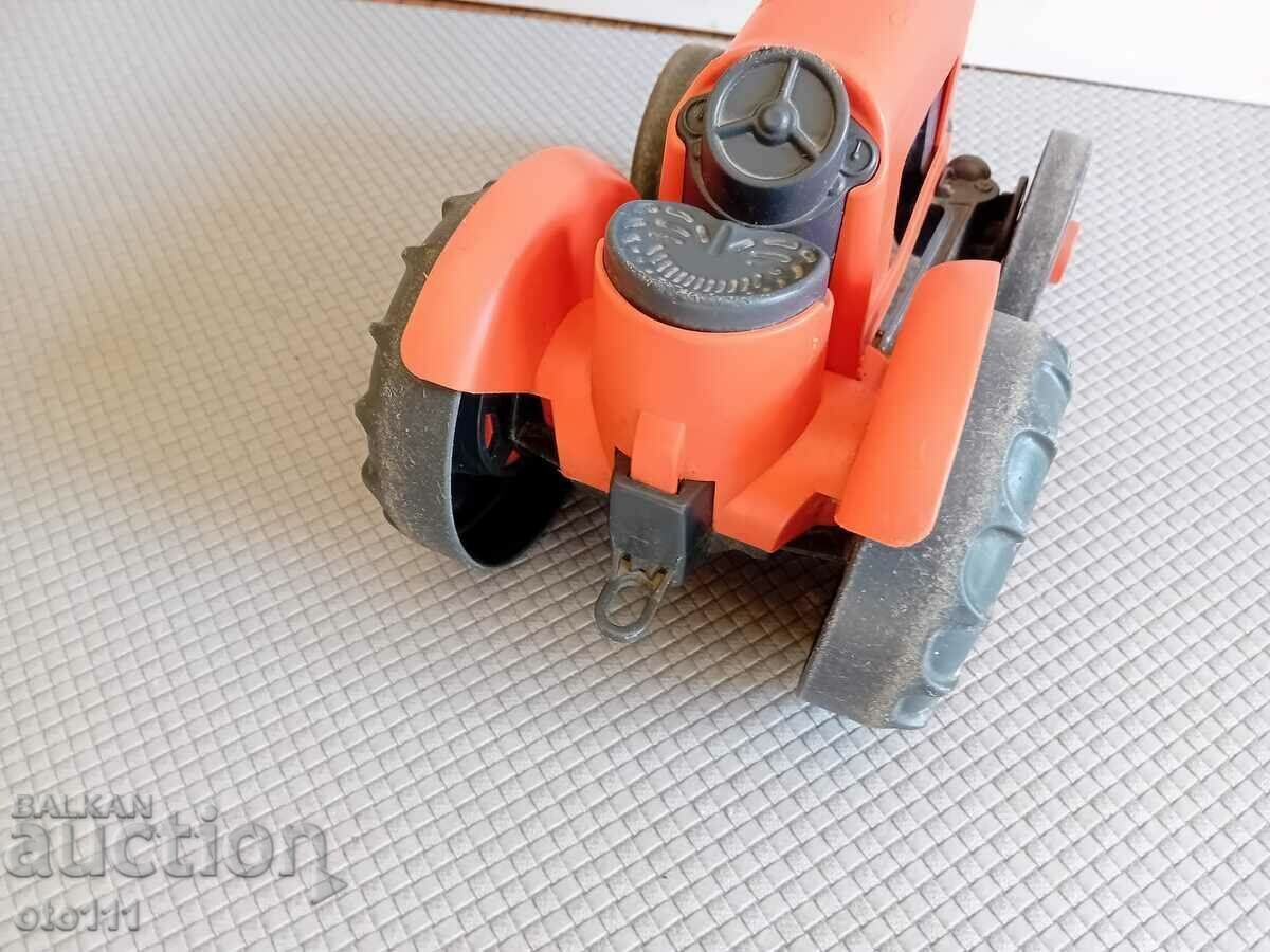 Delivery of OLD AMERICAN TOY - TRACTOR