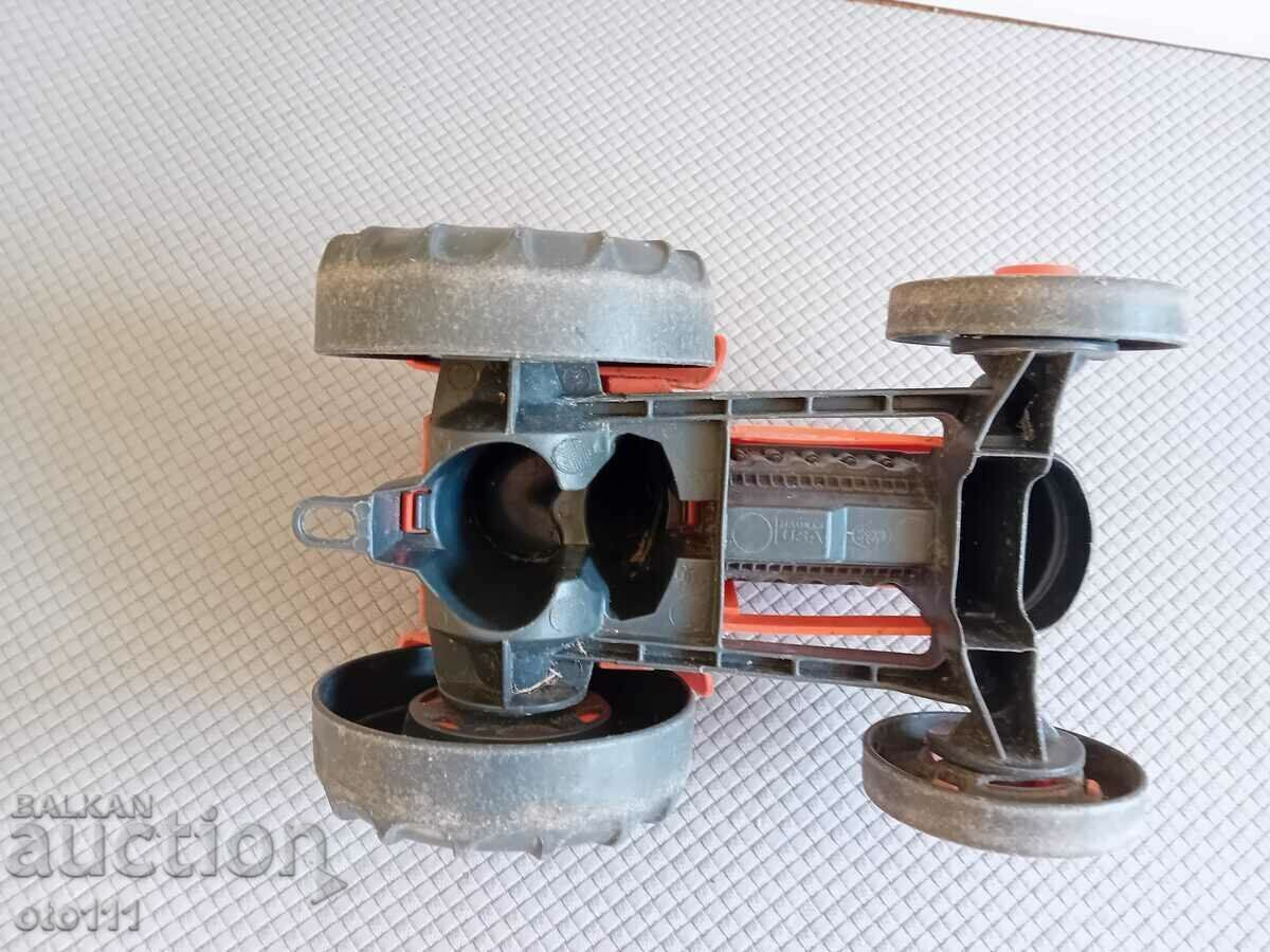 OLD AMERICAN TOY - TRACTOR - 6