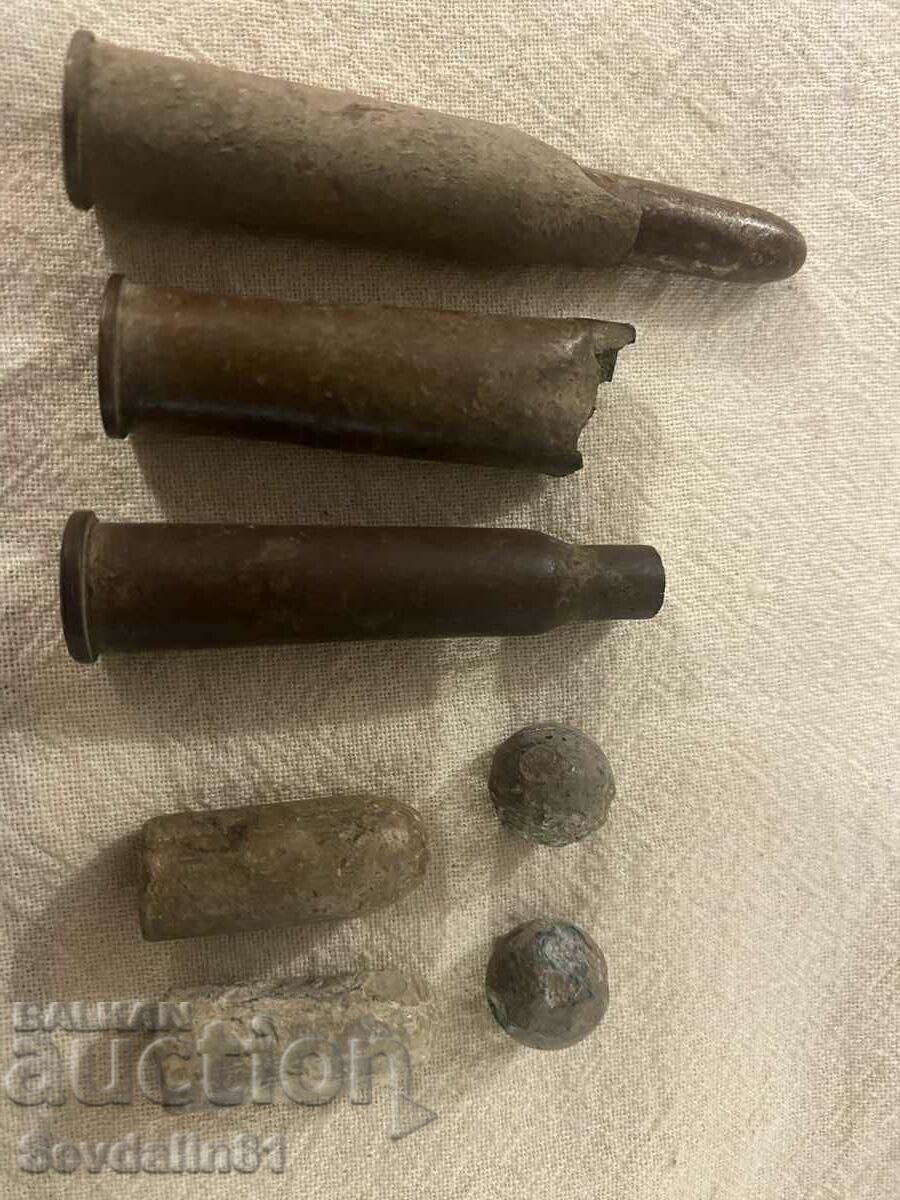 Lot of old casings and bullets
