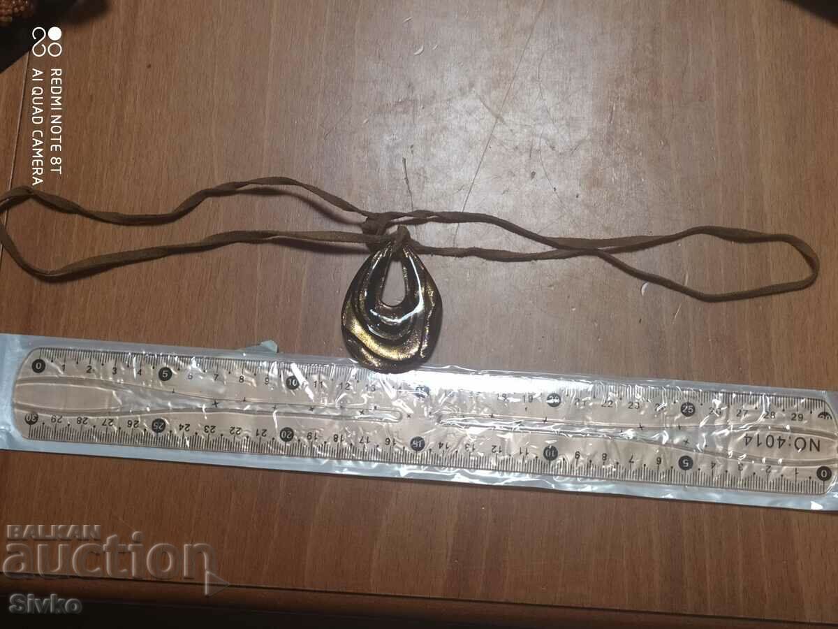 Delivery of Necklace Delivery of Necklace