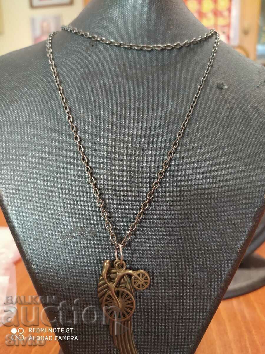 Wheel and wing necklace with price 1.79 BGN | € 0.92 Wheel and wing necklace with price 1.79 BGN | € 0.92