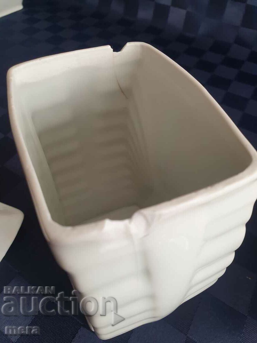 Delivery of Porcelain containers for spices from a Bulgarian manufacturer Delivery of Porcelain containers for spices from a Bulgarian manufacturer