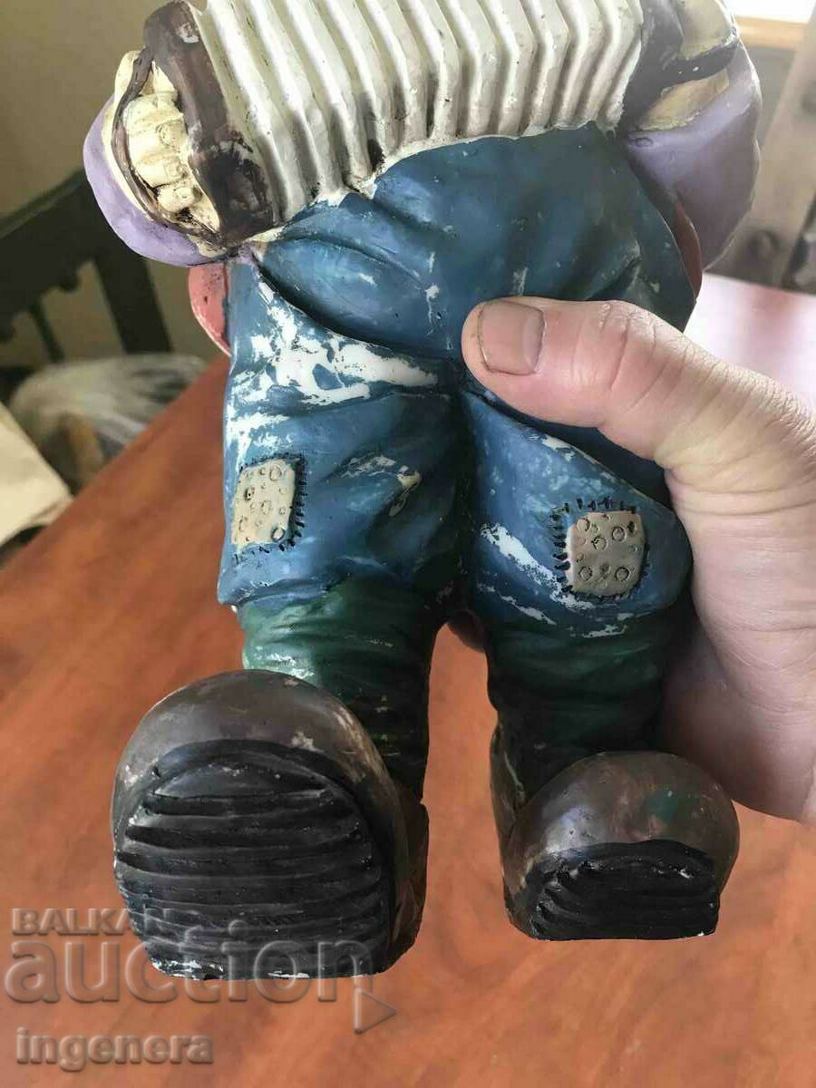 JESTER CLOWN DOLL STATUETTE FIGURE - 6 JESTER CLOWN DOLL STATUETTE FIGURE - 6