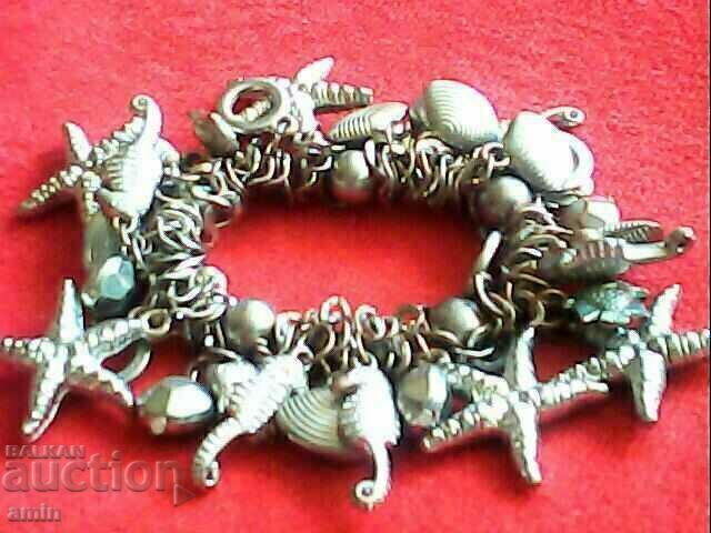 a beautiful necklace set is a bracelet with price 10.00 BGN | € 5.11 a beautiful necklace set is a bracelet with price 10.00 BGN | € 5.11