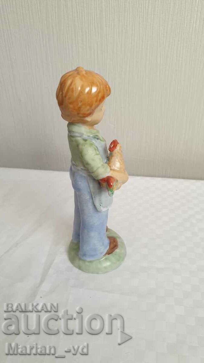 Delivery of Porcelain figure of a girl Delivery of Porcelain figure of a girl