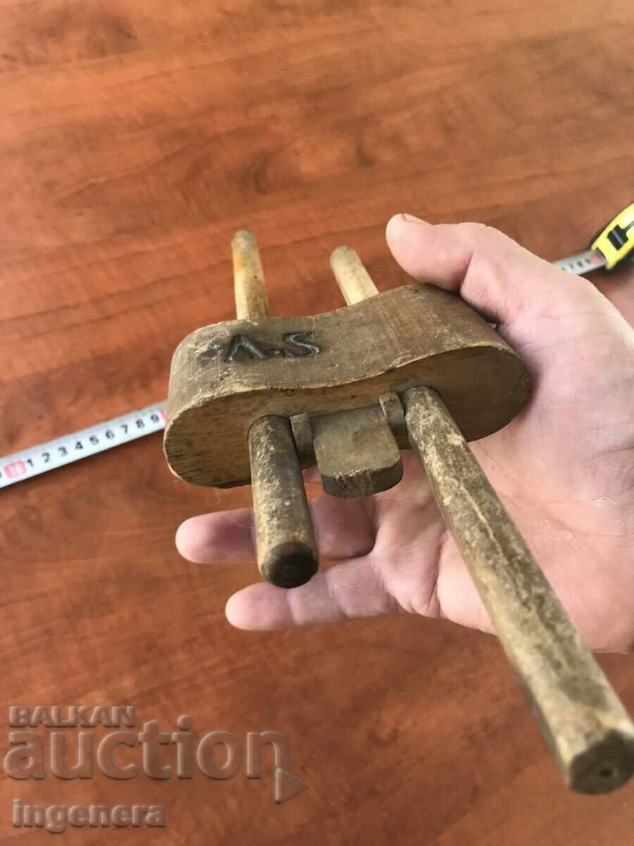 OLD CARPENTRY CALIPERS RETRO WOOD - 6 OLD CARPENTRY CALIPERS RETRO WOOD - 6