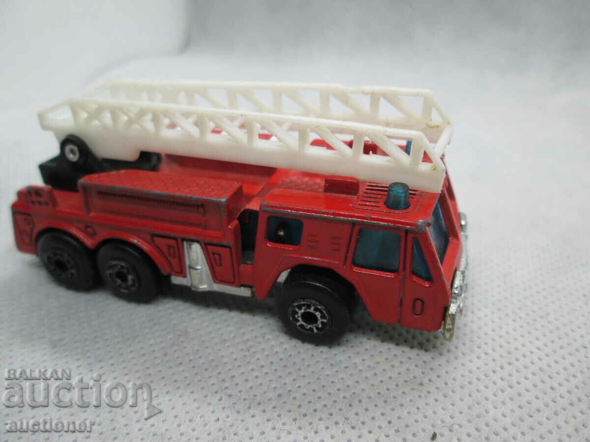 Auction MATCHBOX MACAO-1982 FIRE TRUCK Auction MATCHBOX MACAO-1982 FIRE TRUCK