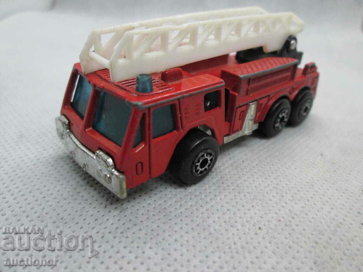 MATCHBOX MACAO-1982 FIRE TRUCK - 7 MATCHBOX MACAO-1982 FIRE TRUCK - 7