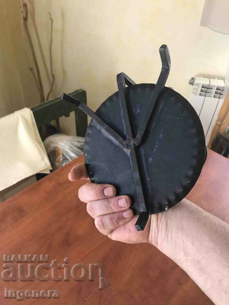 METAL UMBRELLA STAND - 6 METAL UMBRELLA STAND - 6