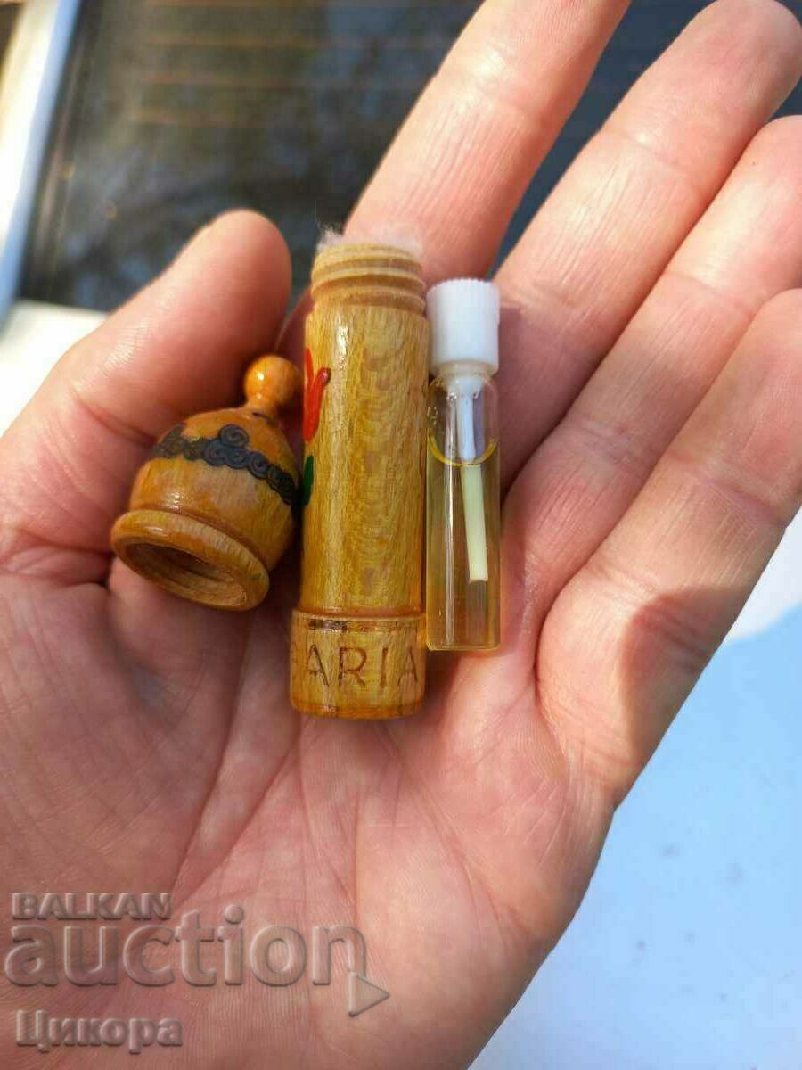 MUSKALCHE BULGARIAN ROSE PERFUME with price 10.00 BGN | € 5.11 MUSKALCHE BULGARIAN ROSE PERFUME with price 10.00 BGN | € 5.11