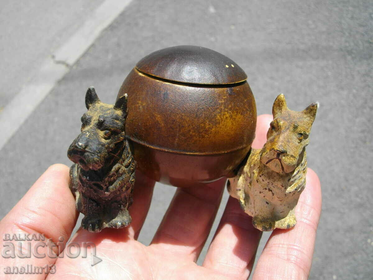 Delivery of OLD METAL BOX WITH PUPPY INK CAN ASHTRAY Delivery of OLD METAL BOX WITH PUPPY INK CAN ASHTRAY