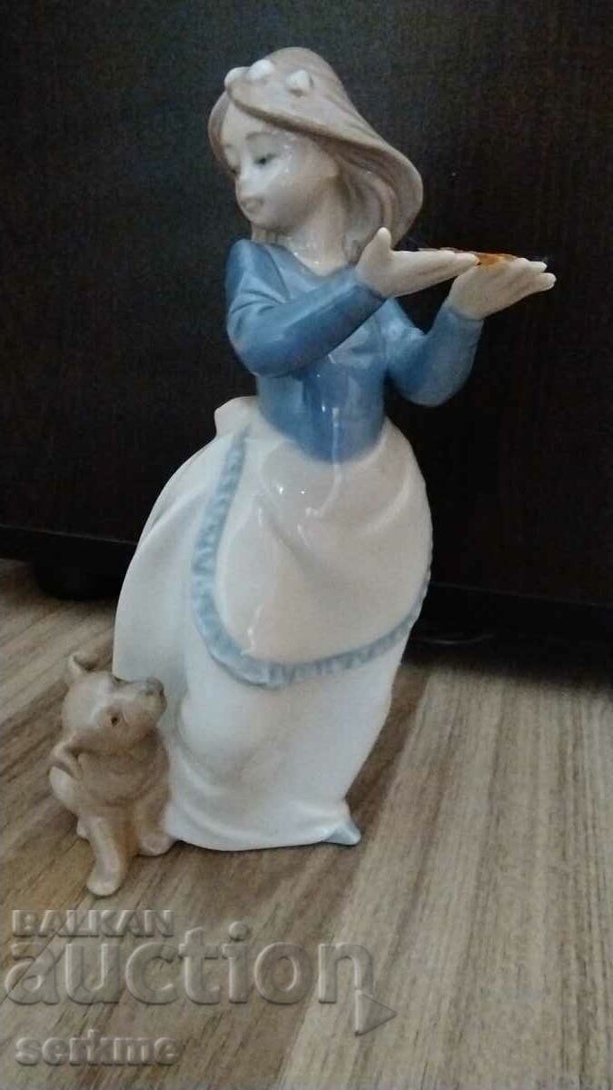 Porcelain figure with markings