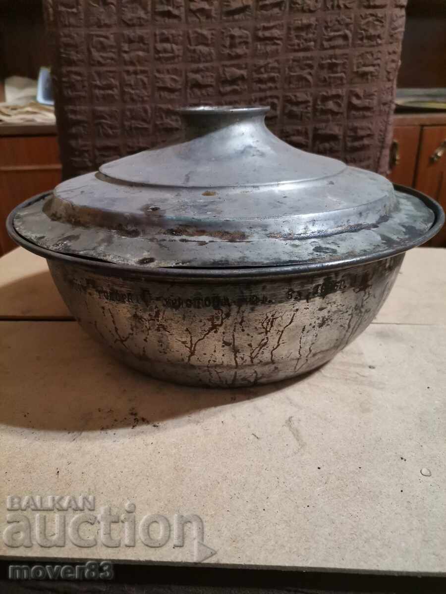 A copper basin. Bowl. A pot. 1925 year