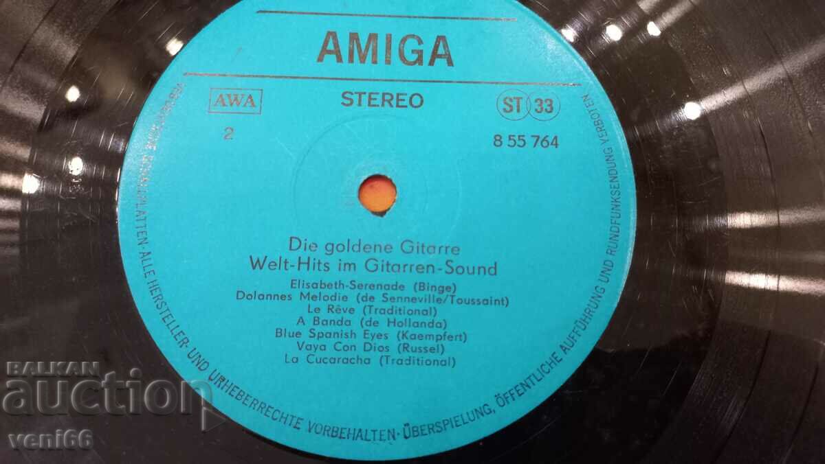 Auction Turntable - The Golden Guitars Auction Turntable - The Golden Guitars