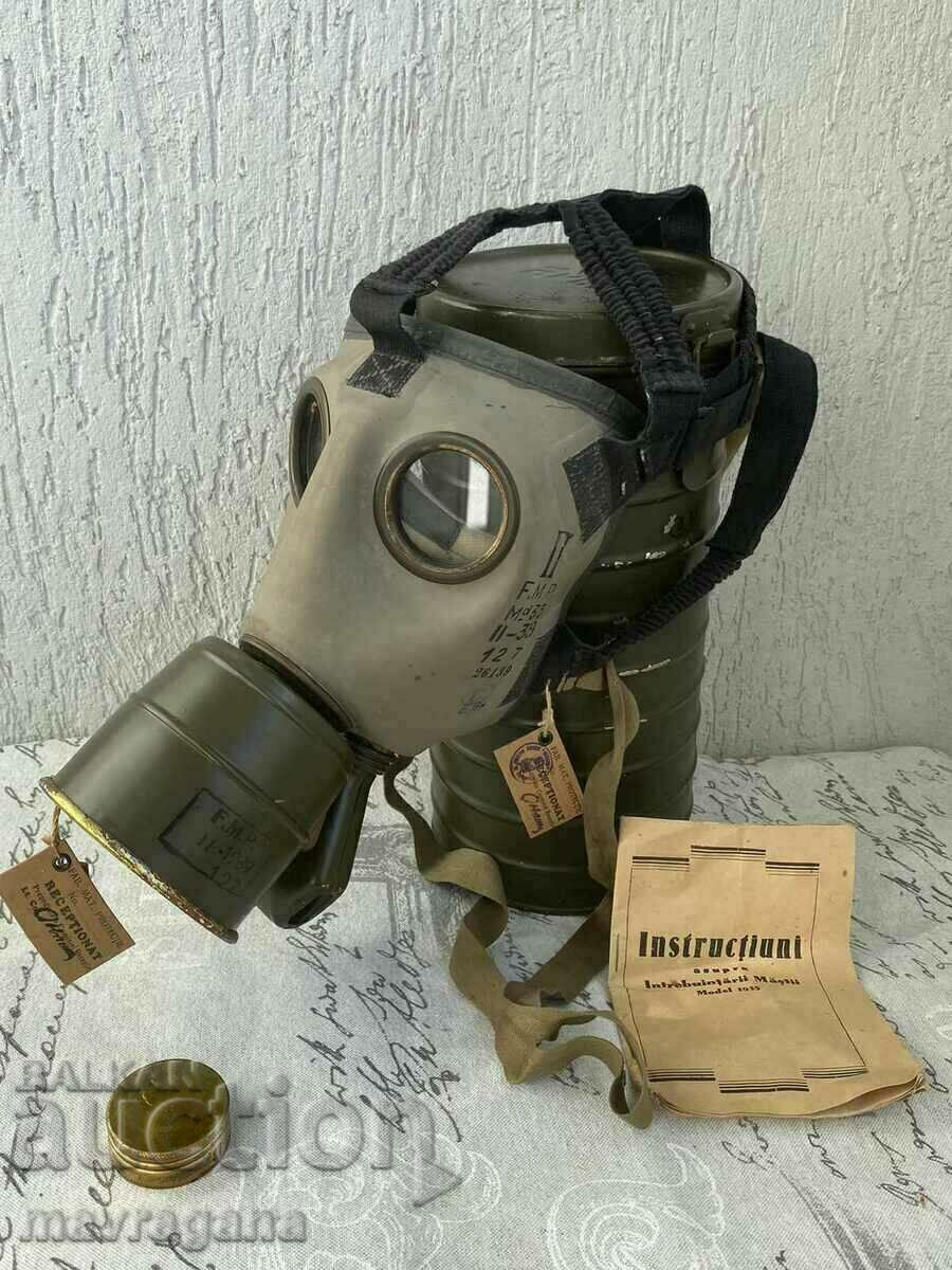 WW2 Gas Mask Romania 1939 F.M.P. Md. 35