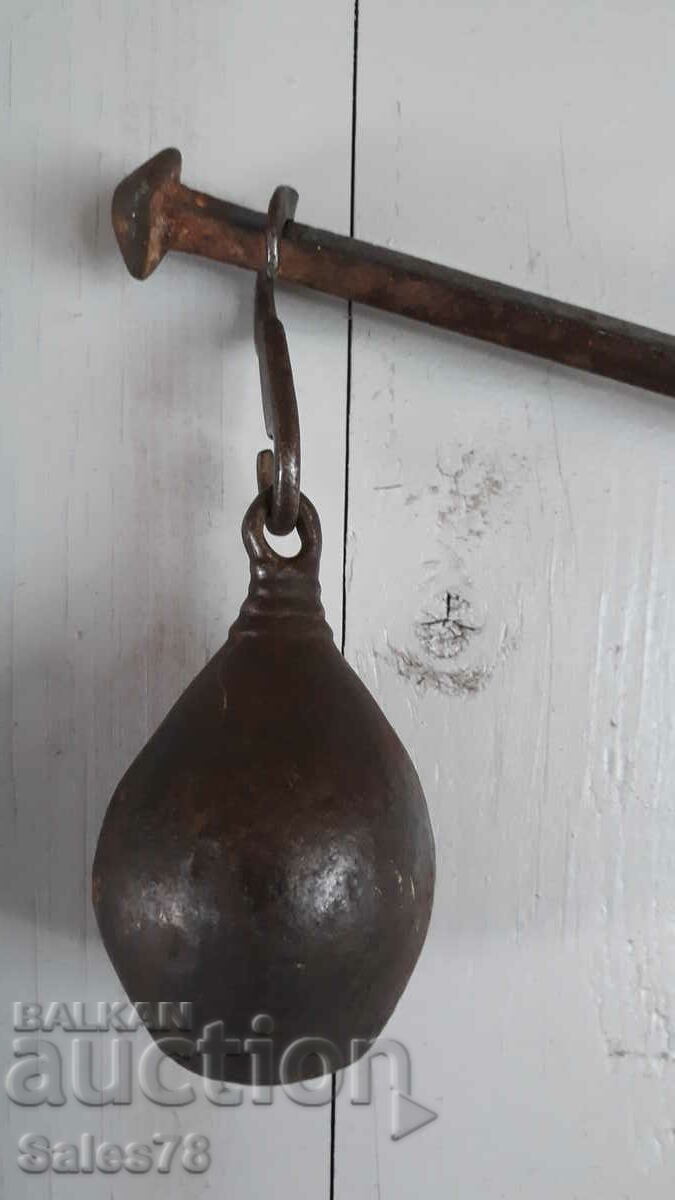 Παράδοση Μια παλιά ζυγαριά Παράδοση Μια παλιά ζυγαριά