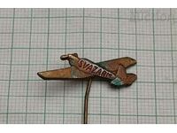 SVAZARM AIRCRAFT CZECHOSLOVAKIA BADGE