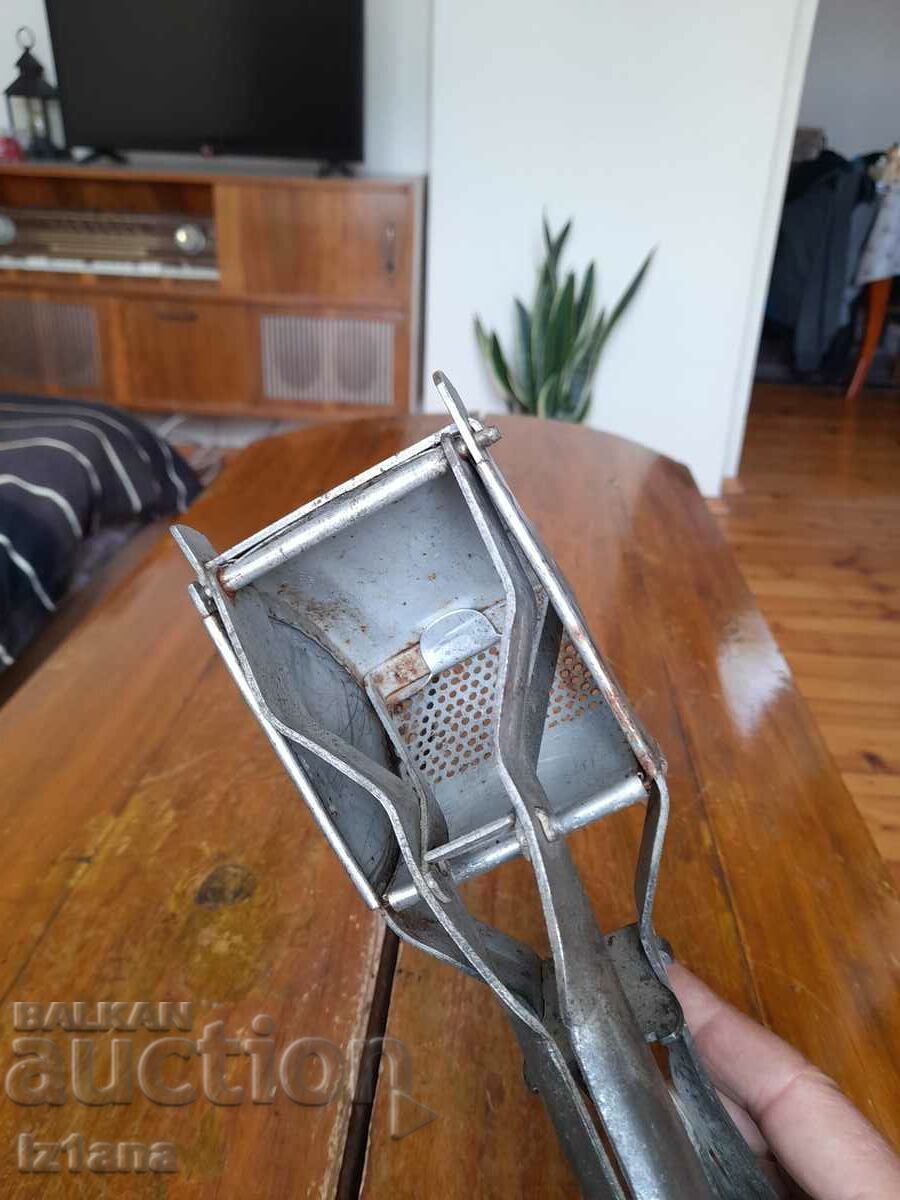 Old potato press - 5