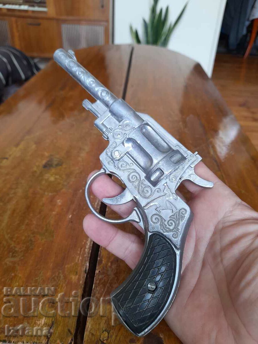 Παλιό κυνηγετικό όπλο με τιμή 32.00 BGN | € 16.36 Παλιό κυνηγετικό όπλο με τιμή 32.00 BGN | € 16.36