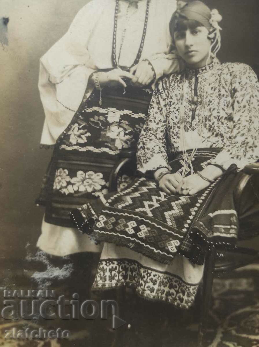 Auction  Old photo Kingdom of Bulgaria - two women in folk costumes