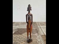 Figurină africană din lemn