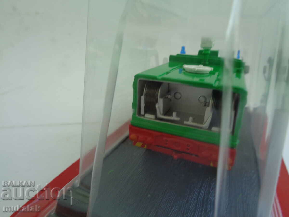 1:50 DEL PRADO IVECO SCOUT FIRE TRUCK TOY MODEL - 5 1:50 DEL PRADO IVECO SCOUT FIRE TRUCK TOY MODEL - 5