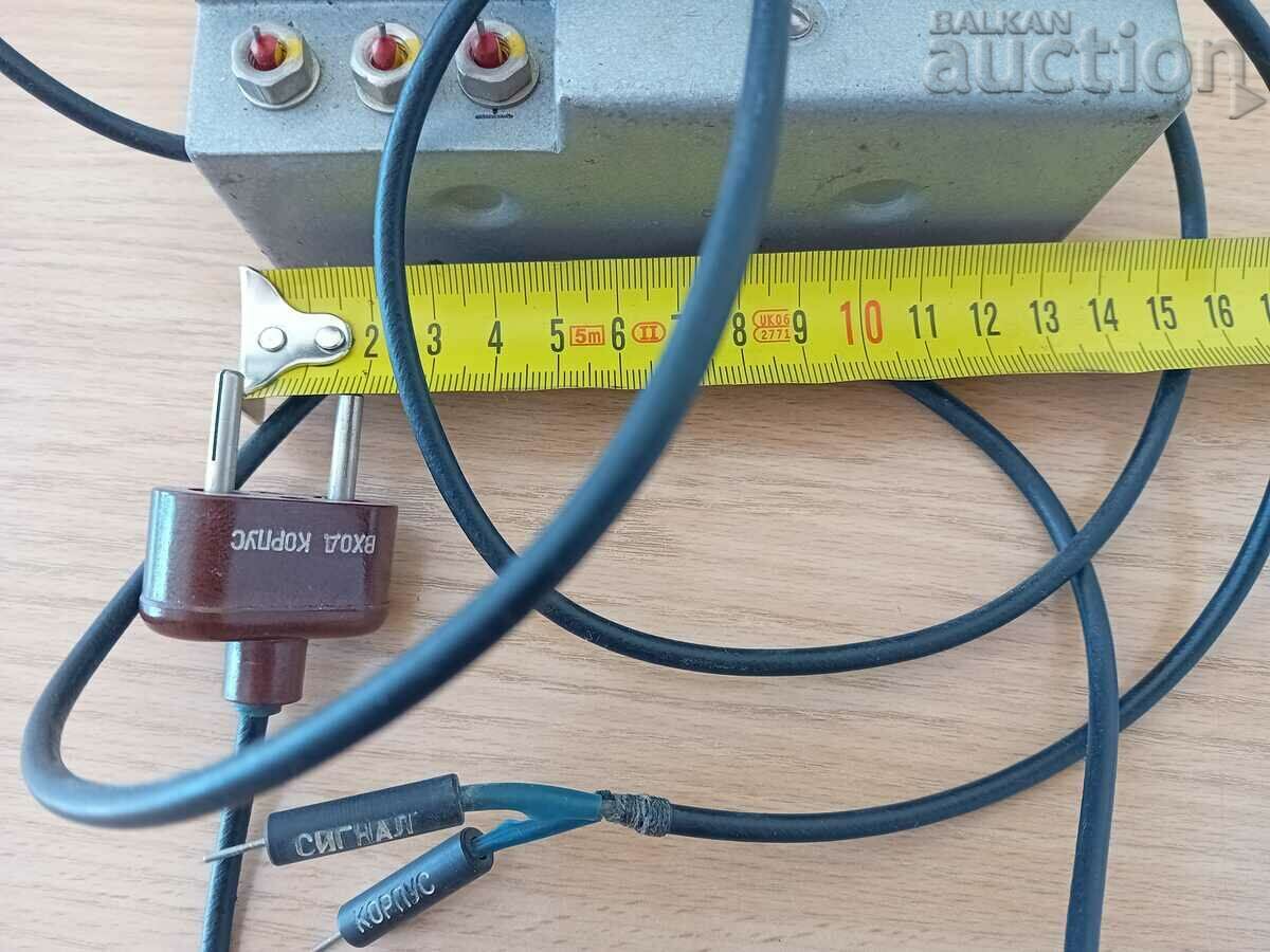 Delivery of Old military electronic scrap 60s Delivery of Old military electronic scrap 60s