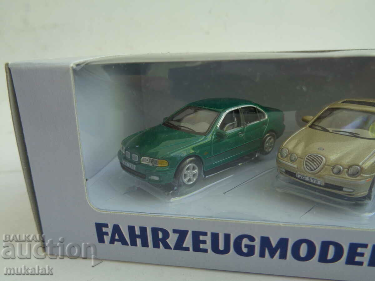 1:72 BMW JAGUAR MERCEDES BENZ LOT MODEL DE JUCĂRIE TROLLEY cu preț 35.00 BGN | € 17.90