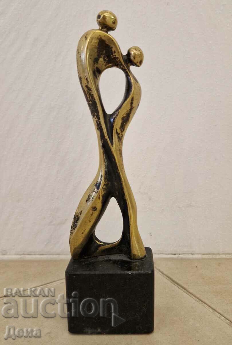Alexander Proynov-APER sculpture.
