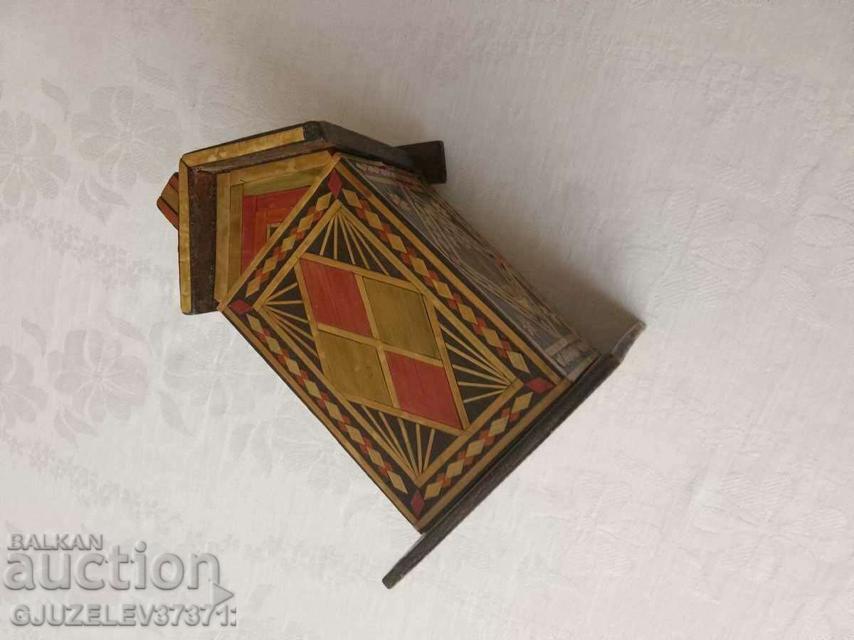 Old money box with Intarsia - 6 Old money box with Intarsia - 6