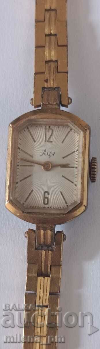 Livrarea Ceas de damă placat cu aur