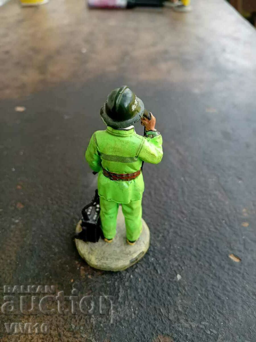 Auction Lead fireman del prado Auction Lead fireman del prado