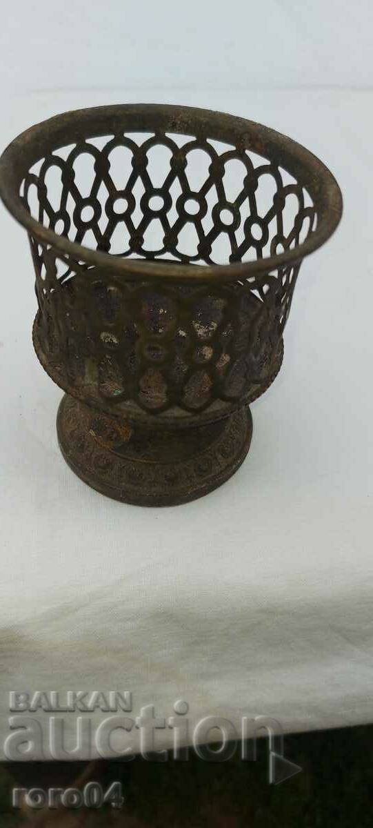 FURNISHED - VERY OLD with price 30.00 BGN | € 15.34 FURNISHED - VERY OLD with price 30.00 BGN | € 15.34