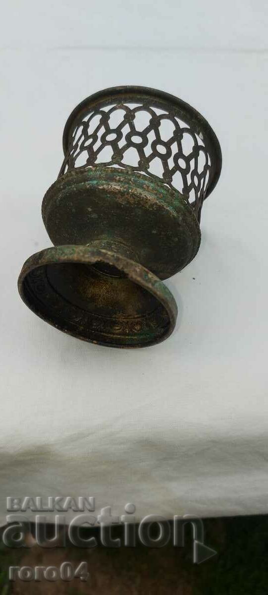 Delivery of FURNISHED - VERY OLD Delivery of FURNISHED - VERY OLD