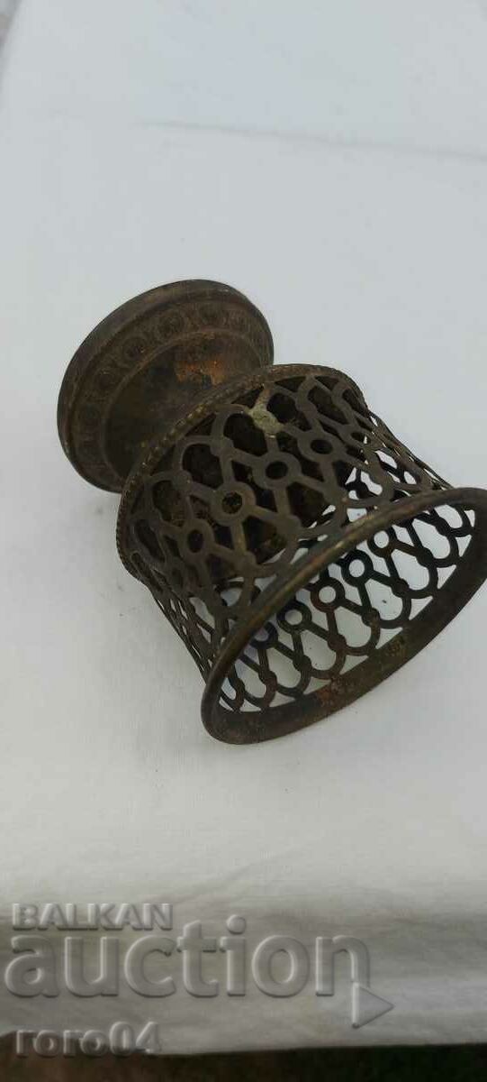 FURNISHED - VERY OLD - 6 FURNISHED - VERY OLD - 6