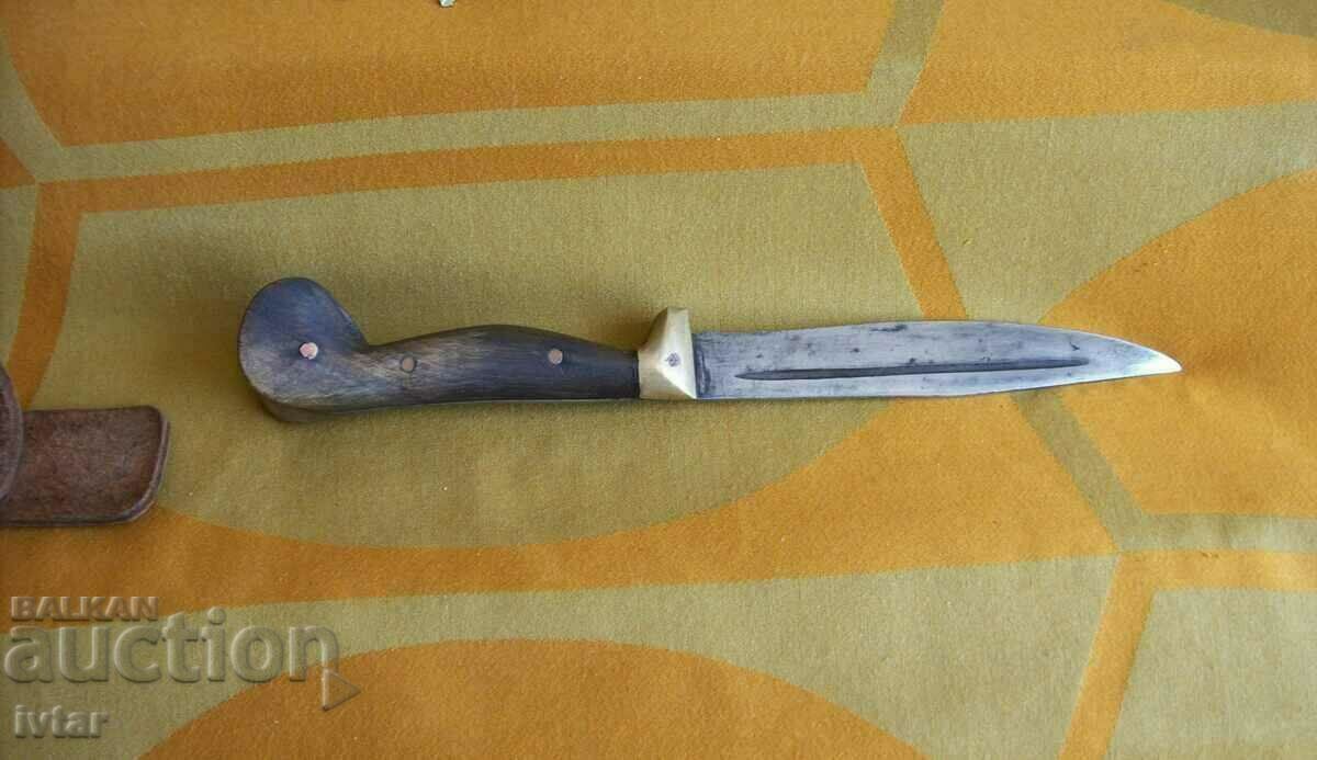 Cuțit - 2 cu preț 118.00 BGN | € 60.33 Cuțit - 2 cu preț 118.00 BGN | € 60.33