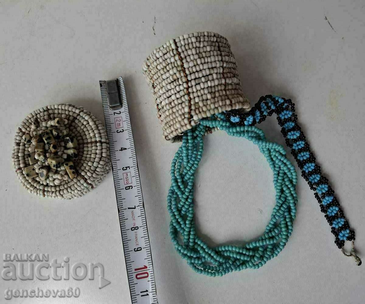 Beaded box and necklace, bracelet of blue beads for a folk costume - 6