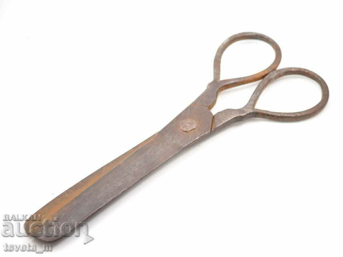 Delivery of Large Tersian / tailor's scissors, wrought iron, 19th century