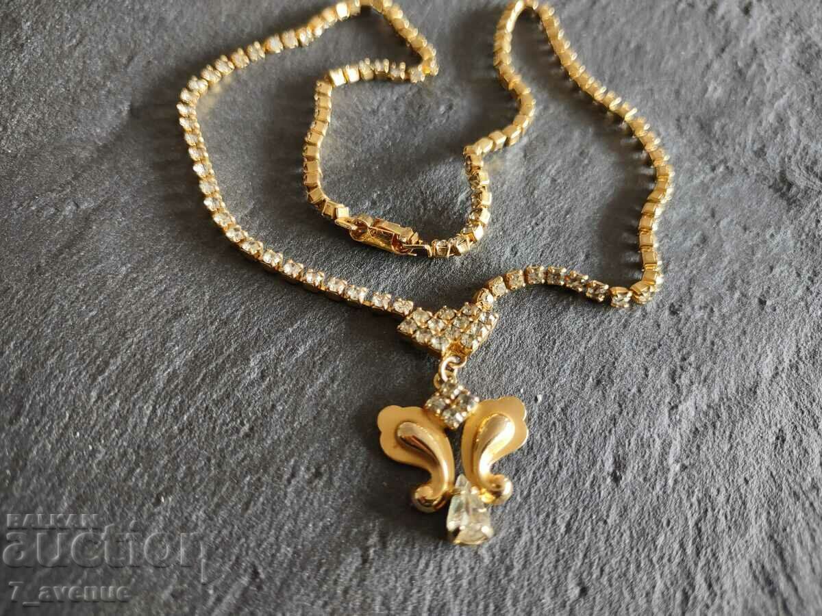 Necklace 04/18/2024 with price 12.00 BGN | € 6.14 Necklace 04/18/2024 with price 12.00 BGN | € 6.14