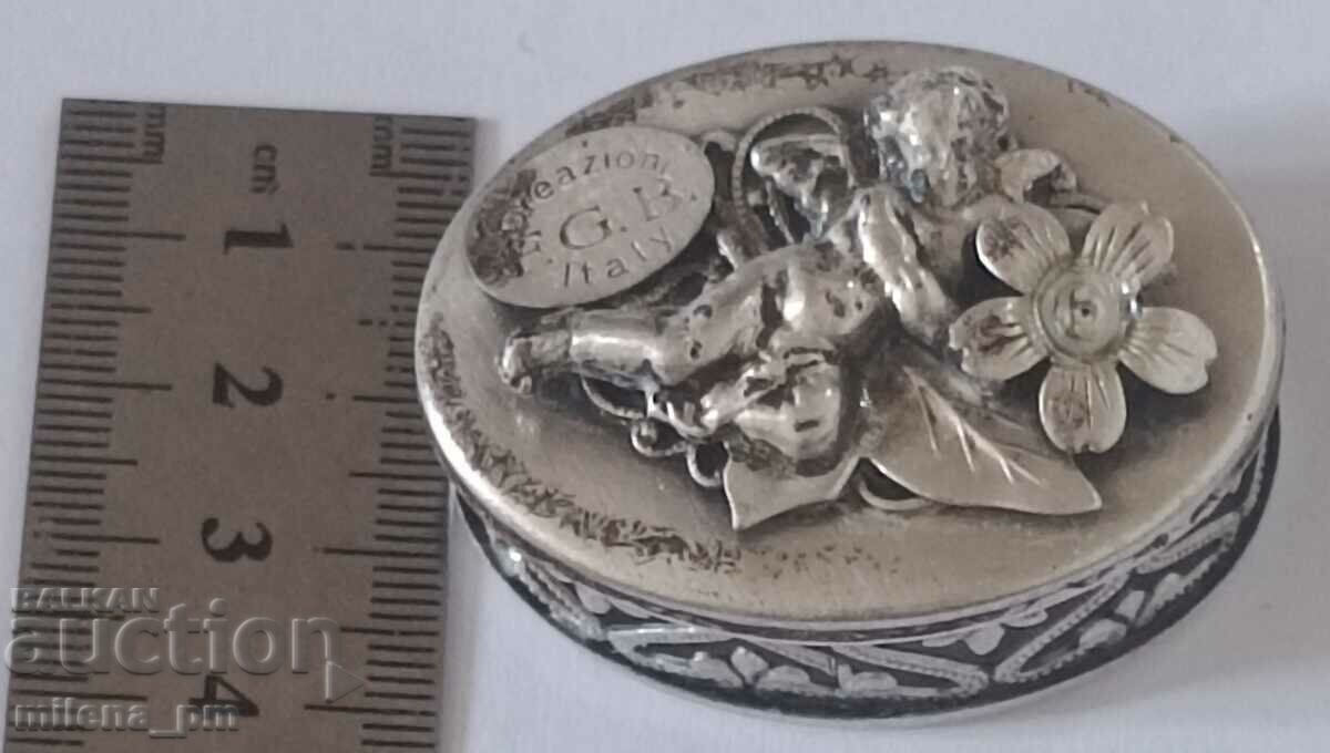 Delivery of A small box Delivery of A small box