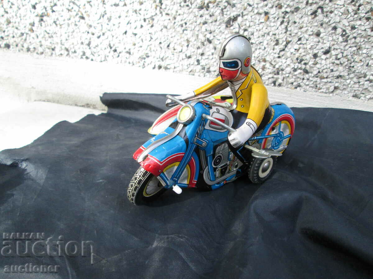 Παράδοση ΠΑΛΙΑ VINTAGE ΠΑΙΧΝΙΔΙ ΜΟΤΟΣΥΚΛΕΤΑ ΜΕ ΚΑΛΑΘΙ-1970 Παράδοση ΠΑΛΙΑ VINTAGE ΠΑΙΧΝΙΔΙ ΜΟΤΟΣΥΚΛΕΤΑ ΜΕ ΚΑΛΑΘΙ-1970