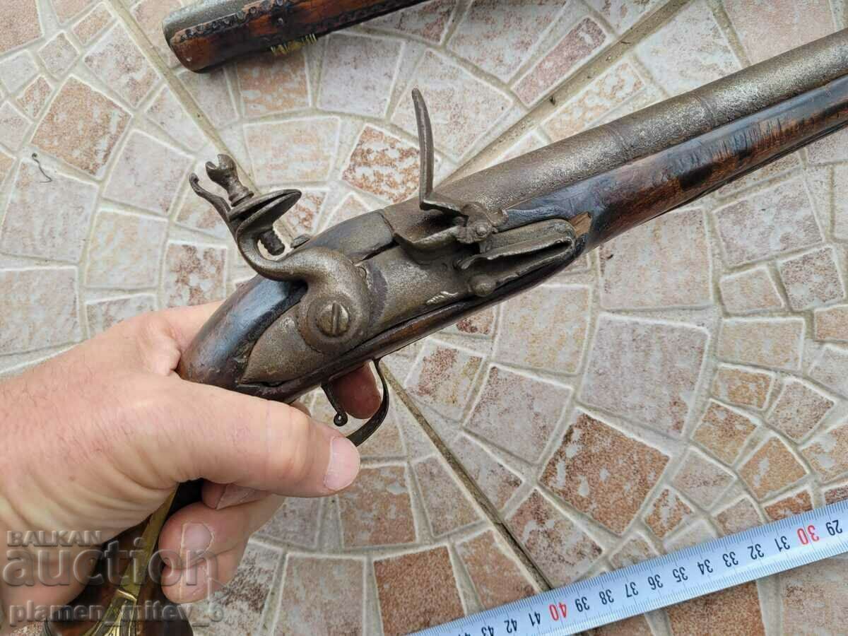 пистолет, пищов, кремъклия, евзалия - 7