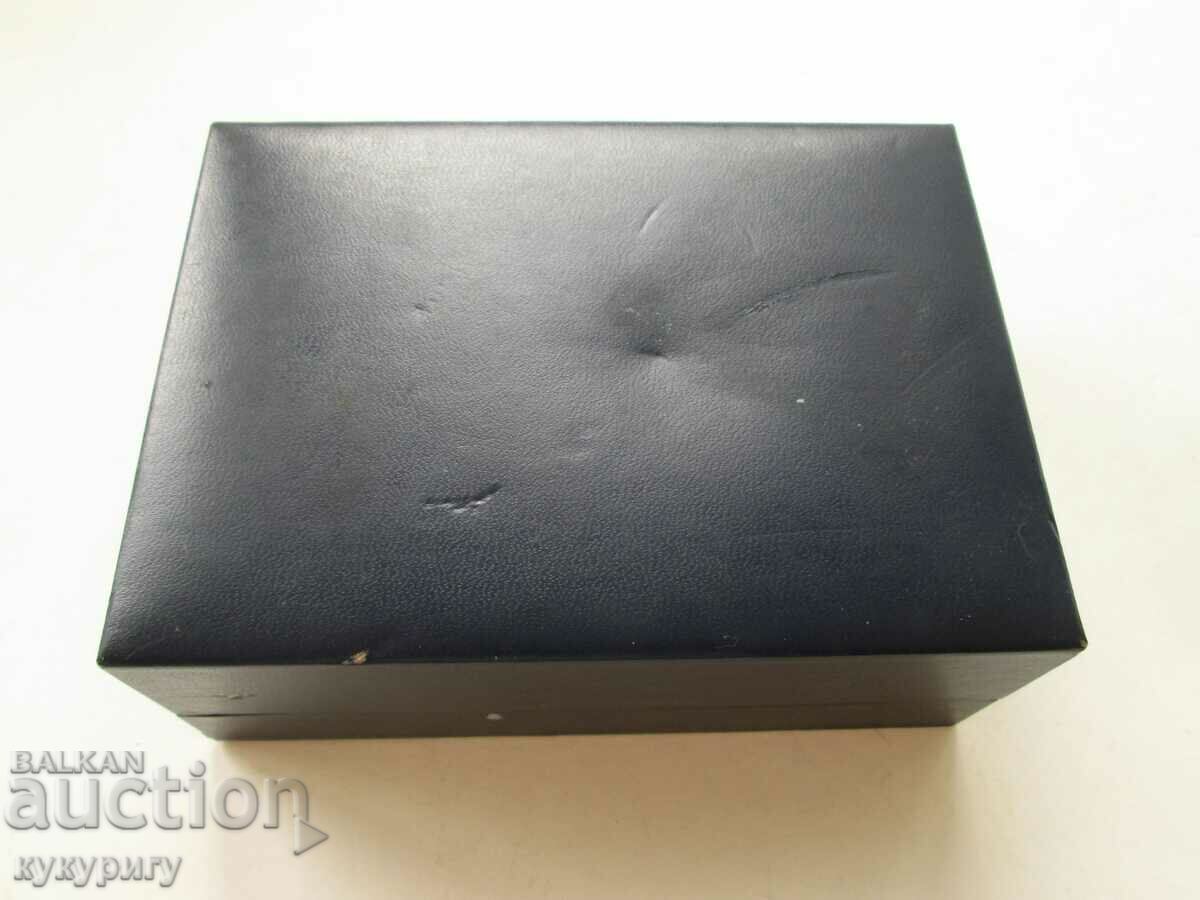 Livrarea Cutie originală veche pentru ceasul de mână Seiko SEIKO Livrarea Cutie originală veche pentru ceasul de mână Seiko SEIKO