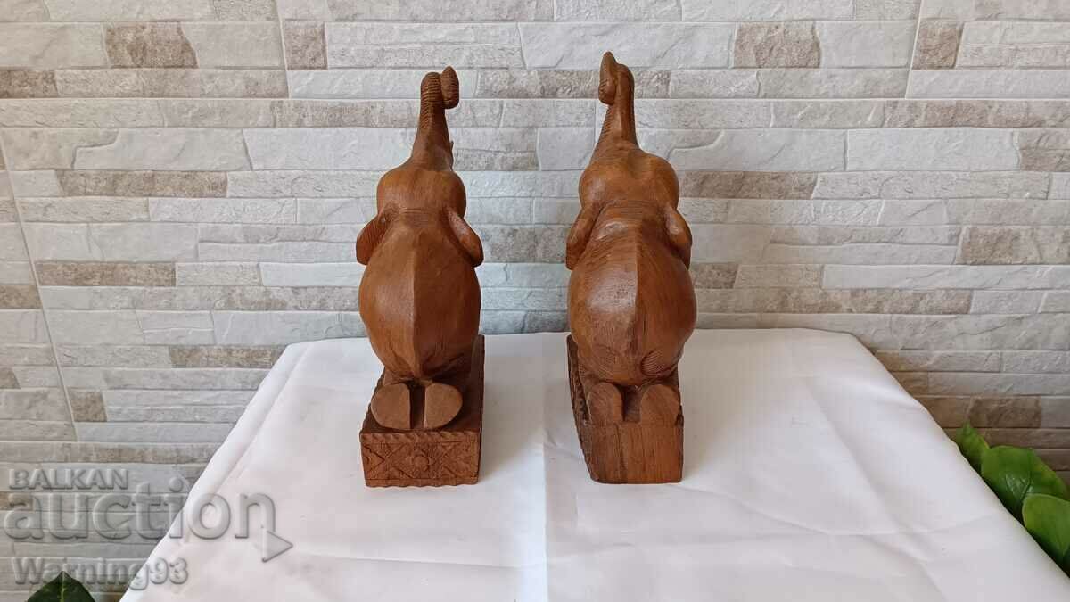 Old wooden bookends - Elephants - set of two - 6