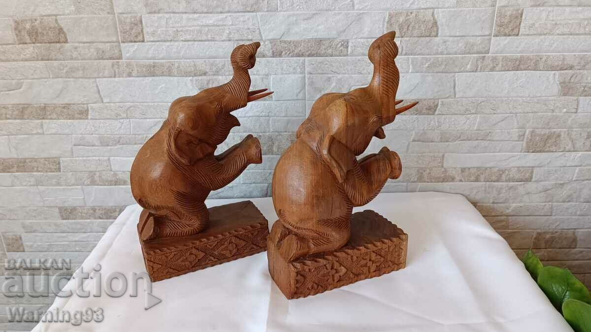 Old wooden bookends - Elephants - set of two - 7