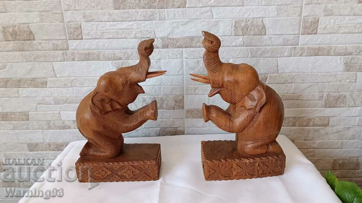 Old wooden bookends - Elephants - set of two