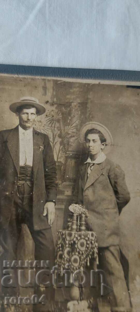 OLD PHOTO - CARDBOARD with price 8.99 BGN | € 4.60 OLD PHOTO - CARDBOARD with price 8.99 BGN | € 4.60